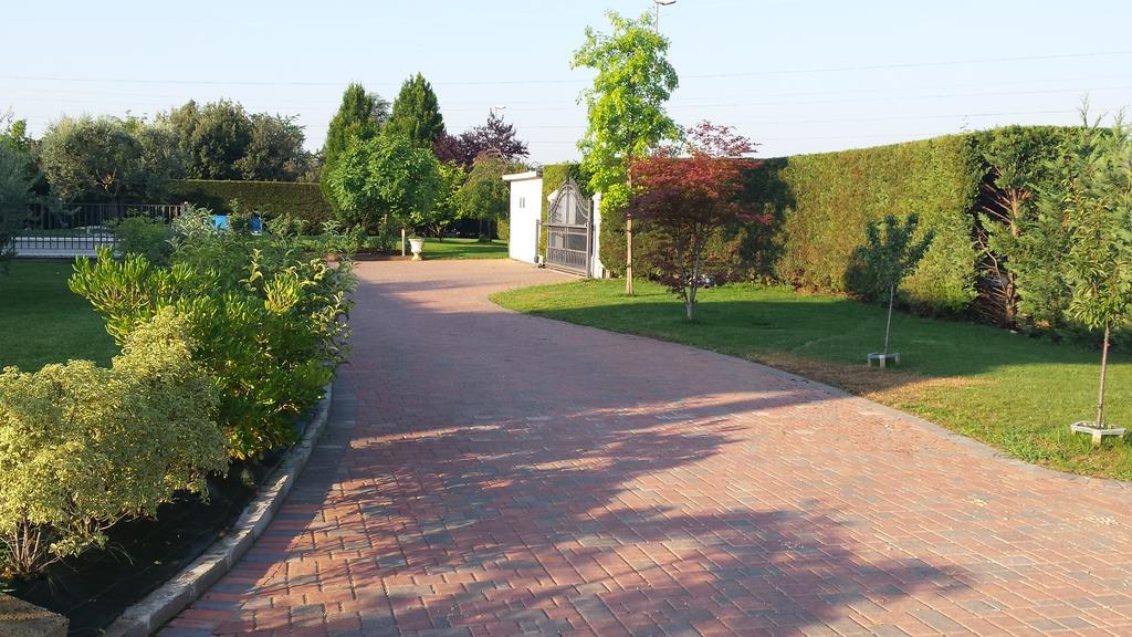 Agriturismo La Torretta Pescantina ภายนอก รูปภาพ