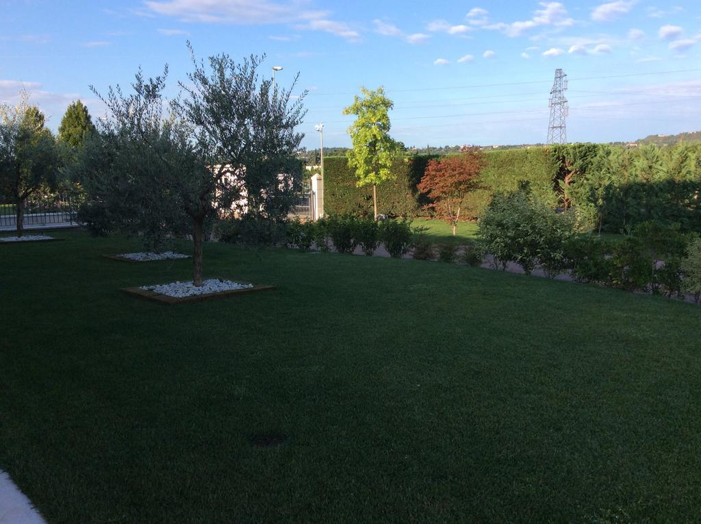 Agriturismo La Torretta Pescantina ภายนอก รูปภาพ