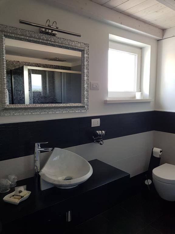 Agriturismo La Torretta Pescantina ภายนอก รูปภาพ